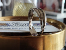 Load image into Gallery viewer, Russian Ring
