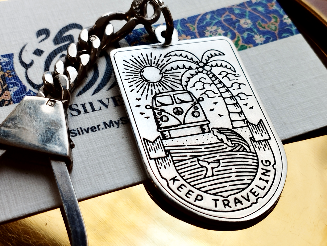 Keep Traveling - Keychain