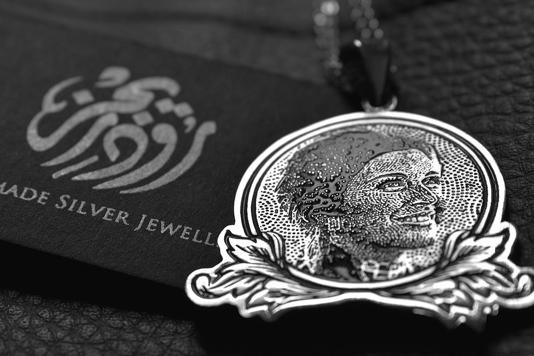 Customized Engraved Picture Pendant